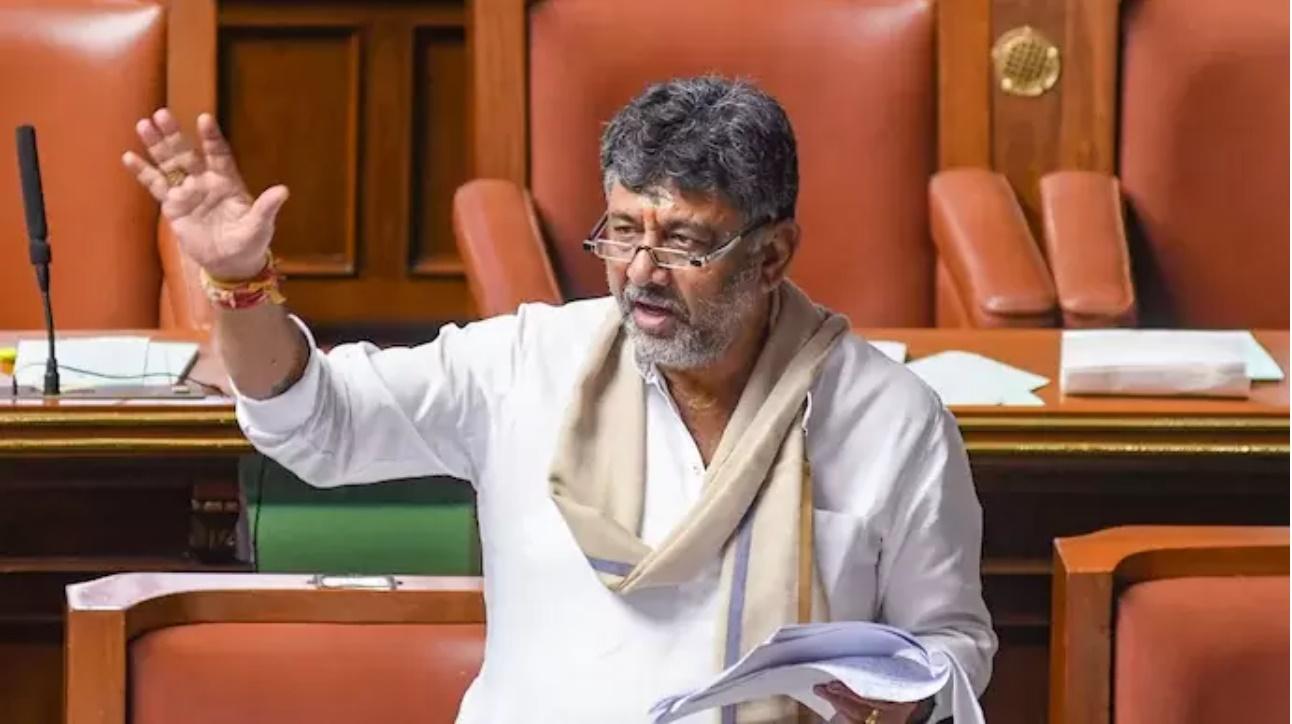 ڈی کےشیوکمار نے کہا ؛ کرناٹکا میں پانی کے نرخوں میں ایک پیسہ فی لیٹر  اضافہ کرنے  پر غور