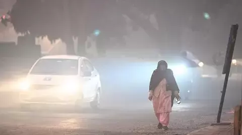 دہلی این سی آر میں آلودگی کا قہر، اے کیو آئی 466، فضائی و زمینی آمدورفت متاثر