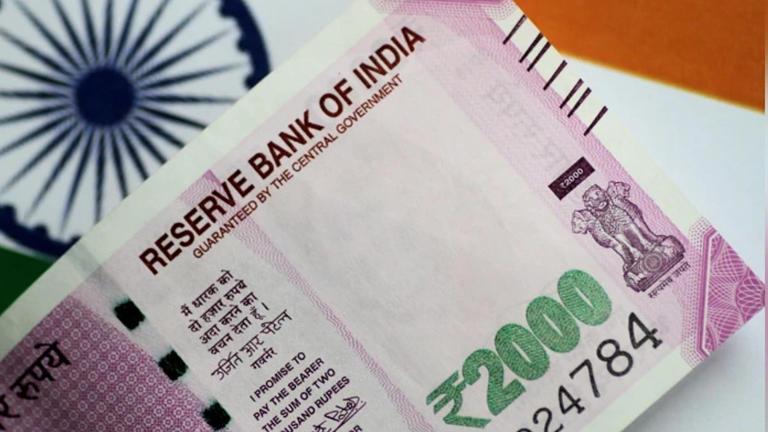 ₹2000 کے بند نوٹوں کی واپسی تاحال نامکمل، 5 ہزار کروڑ روپے سے زائد رقم عوام کے پاس