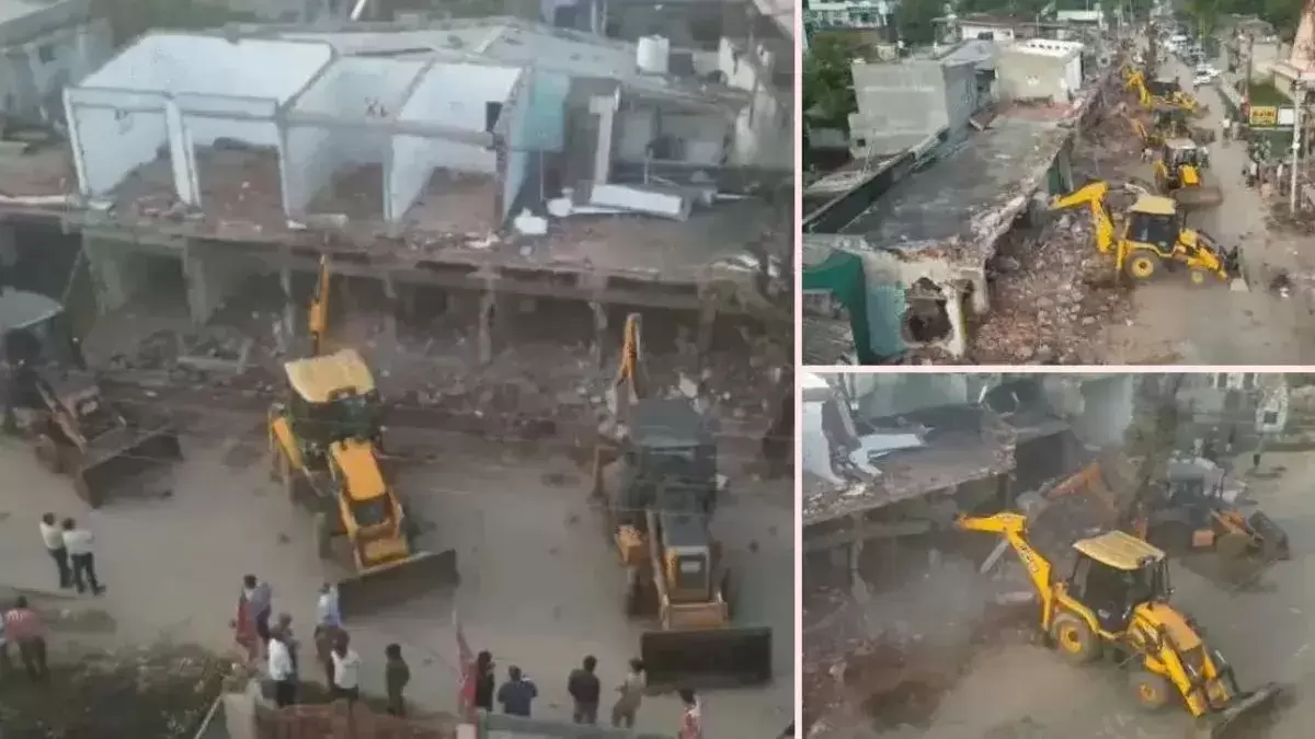 بہیال، گجرات: گربا تقریب میں پتھراؤ کے بعد اقلیتوں کی جائیدادیں بلڈوزر سے مسمار