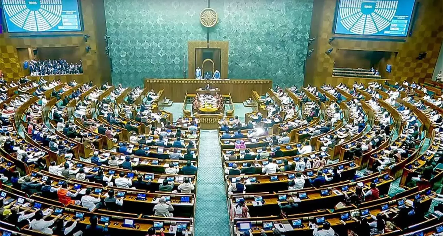 سرمائی اجلاس میں ایس آئی آر پر بڑھتا تنازعہ، اپوزیشن کی تحریکِ التواء پر لوک سبھا اسپیکر کی ہنگامی میٹنگ طلب