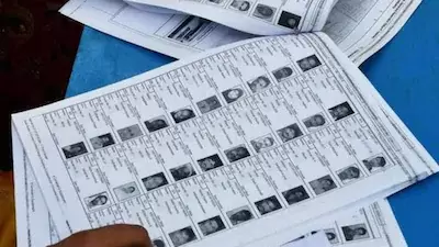 مغربی بنگال: ایس آئی آر کے دوران 1.65 کروڑ سے زیادہ ووٹروں کے فارم میں نقائص کا انکشاف